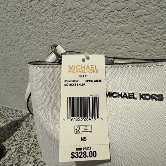NWT Michael Kors White Shoulder Bag with Card Holder - Picture 9 of 9